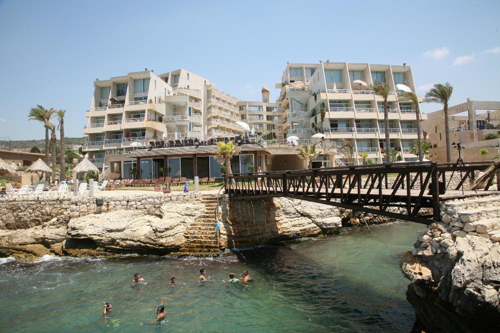 Byblos Castel Mare Beach Hotel & Resort מראה חיצוני תמונה