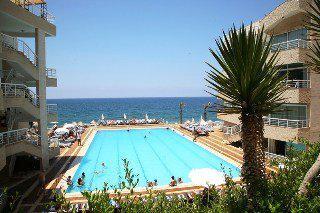 Byblos Castel Mare Beach Hotel & Resort מראה חיצוני תמונה